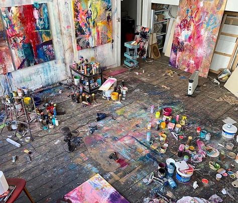 Artist Workspace, Art Studio Space, Art Studio Room, Art Studio Design, Artistic Space, Artist Aesthetic, My Art Studio, Inspiring Spaces, Dream Art