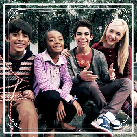 Disney Channel on Instagram: “The Ross kids. #LukeIsBack #JESSIE #BUNKD” Jessie Tv Show, Karan Brar, Disney Jessie, Disney Channel Movies, Old Disney Channel, Skai Jackson, Liv And Maddie, Disney Channel Shows, Disney Channel Stars