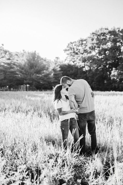 Emma + Kyle Engagement Session with Lexie Moneta Photography | Wedding + Lifestyle Photographer engaged #engagement #lifestyle #wedding #engagementphoto #lexiemonetaphotography #northwestindianaphotographer Casual Couples Photoshoot, Vanilla Photography, Girlfriends Photoshoot, Couples Photoshoot Ideas, Mountain Photoshoot, Fall Couple Photos, Field Engagement Photos, Southwest Michigan, Mountain Engagement Photos