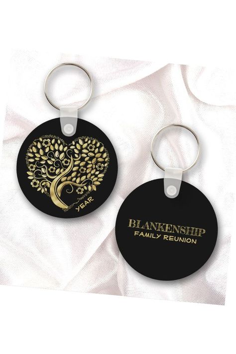 Personalize the year on one side and the family information on the other for a family reunion keepsake keychain. VISIT the link to see how your details will look. SAVE the pin for easy access when your party planning starts. Family Reunion Bags, Family Reunion Keepsakes, Heart Shaped Tree, Reunion Party, Family Information, Party Essentials, Heart Tree, Family Reunion, Gold Heart