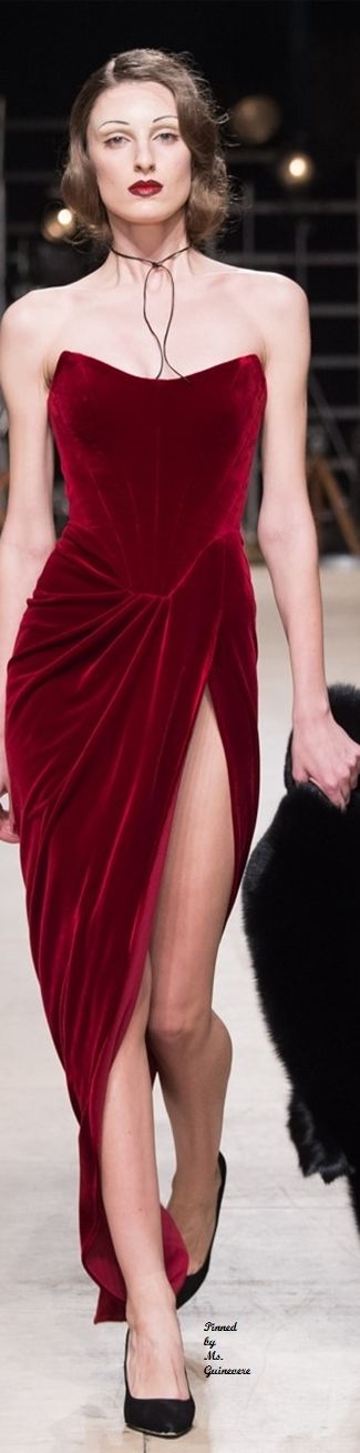 Ester Abner Fall Winter 2016 2017 RTW www.esterabner.com More Velvet Fashion, Gorgeous Gowns, Mode Inspiration, Beautiful Gowns, Fancy Dresses, Couture Fashion, Quartz Watch, Pretty Dresses, Runway Fashion