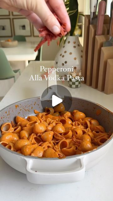 MacKenzie Smith on Instagram: "**knows pepperoni alla vodka exists and immediately adds everything to cart** But for real y’all, this pepperoni all vodka recipe is the perfect cheesy, salty, crispy pasta recipe that you will LOVE! It’s so full of flavor and the pepperoni adds the perfect crunch. I cannot get enough of it!!!

🩷Comment “ Pasta Pal” to get the full recipe sent straight to your inbox or email address!
🩷OR Comment “Shop” to get a link to my amazon storefront!

✨ INGREDIENTS ✨
🥓1 5 oz bag pepperoni confetti (or roughly chopped pepperoni)
🥓5 cloves garlic, minced 
🥓3 tbsp tomato paste
🥓1 oz shot vodka
🥓1 cup heavy cream
🥓2 tbsp salted butter 
🥓1/2 cup grated parmesan cheese, divided
🥓Kosher salt
🥓1/2 lb. Lumache

✨INSTRUCTIONS✨
🍝Add pasta to salted water and cook past Crispy Pasta, Pepperoni Recipes, Mackenzie Smith, Vodka Pasta, Alla Vodka, Vodka Recipes, Quick Easy Dinner, Amazon Storefront, Pasta Recipe