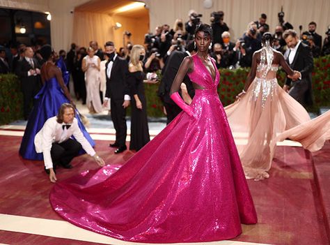 2022 Red Carpet, Anok Yai, Gala Outfits, Met Gala Outfits, Glamour Wedding, Regina King, Red Carpet Photos, Red Carpet Glamour, The Met Gala