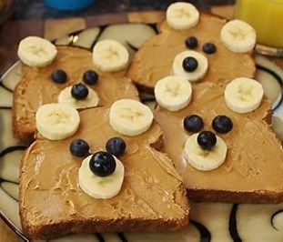 Teddy Bear Toast, Bear Toast, Make Teddy Bear, Bread Peanut Butter, Bear Bread, Moon Food, Peanut Butter Blueberry, Bake Sale Treats, Banana Toast