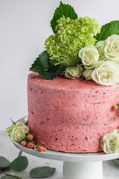 This strawberry basil cake is drizzled with a strawberry simple syrup and coated with a delicious strawberry buttercream. #strawberrybasil #cake Frostingandfettuccine.com Basil Cake, Balsamic Strawberries, Strawberry Layer Cakes, Strawberry Simple Syrup, Homemade Strawberry Cake, Strawberry Buttercream Frosting, Strawberry Basil, Strawberry Buttercream, Brownie Desserts