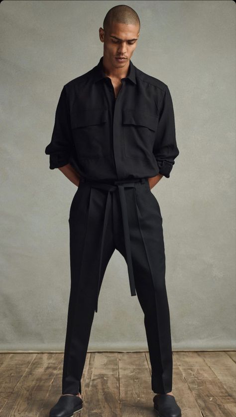 Teenager Style, Man Street Style, Cargo Pants Outfit Men, Pants Outfit Men, Cargo Pants Outfit, American Denim, Suit Trousers, Fear Of God, Military Inspired