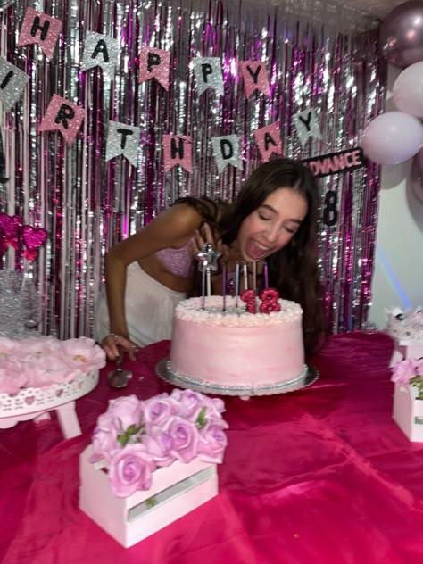 Pink Decor Birthday Party, Pink Glitter Themed Party, Pink And Silver Birthday Party Sweet 16, Silver And Hot Pink Birthday Decorations, Pink Out Bday Party, Silver Pink Birthday Decoration, Pink And Silver Disco Birthday Party, Sweet 16 Pink And Silver Theme, Pink Birthday Party Aesthetic Ideas