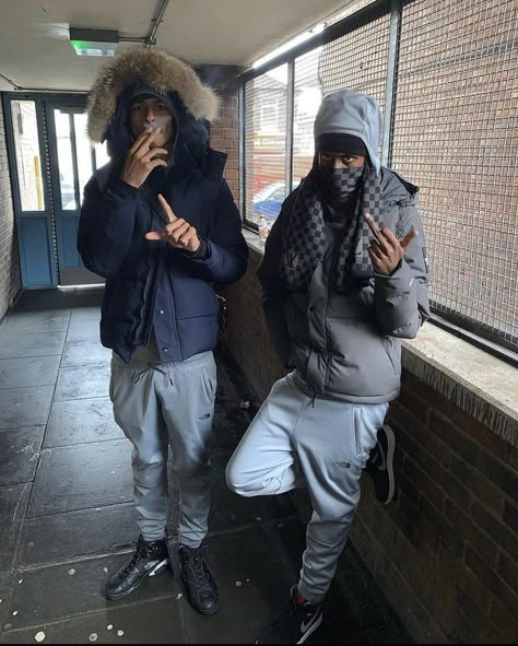 Harlem Spartans, Beat Cover Art, Uk Vibes, Outfit Drip, Uk Boys, Drip Style, Uk Drill, Boxing Images, Top Boy