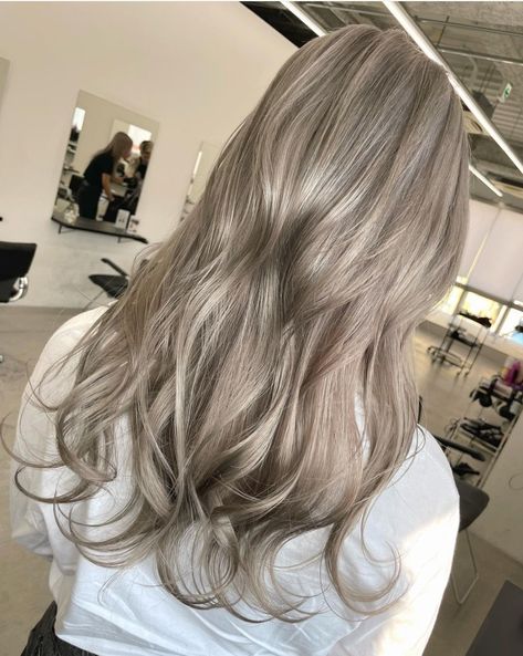 Dust Blonde Hair, Smoky Ash Blonde Hair, Brownish Blonde Hair Color, Ash Blonde With Highlights, Blonde Asian Hair, Beige Blonde Hair Color, Beige Blonde Balayage, Beige Blonde Hair, Mushroom Hair