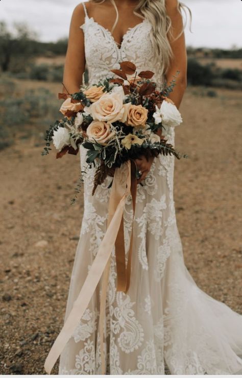 Dusty Orange Wedding, Orange Wedding Bouquet, Bohemian Wedding Bouquet, Dusty Orange, Orange Wedding Flowers, Beige Wedding, Fall Wedding Bouquets, Fall Wedding Flowers, Orange Wedding