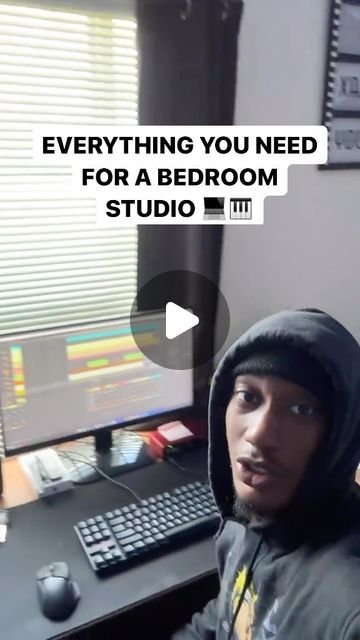 Room Studio Setup, Home Music Studio Aesthetic, Music Studio Desk Ideas, Home Studio Setup Music, Studio Setup Music, Garage Music Studio, Music Home Studio, Small Music Studio Ideas, Home Recording Studio Setup Ideas