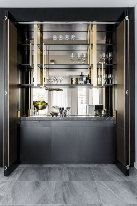 Kitchen Bar Design, Home Bar Cabinet, Bar In Casa, Modern Home Bar, Desain Pantry, Home Bar Designs, Bar Room, Mobile Bar, Residential Interior Design