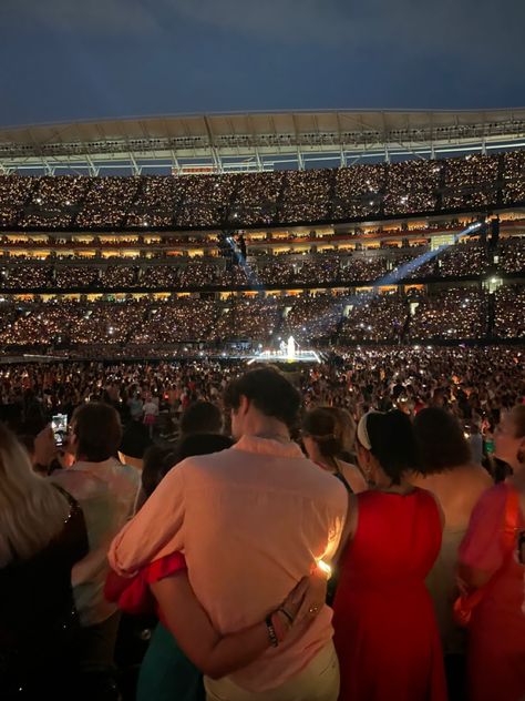 Swiftie Couple Aesthetic, Taylor Swift Concert Proposal, Eras Tour Couple Aesthetic, Eras Tour With Boyfriend, Couple Concert Aesthetic, Couple In Concert, Couples Concert Outfits, Concert Date Aesthetic, Couple Concert Outfits