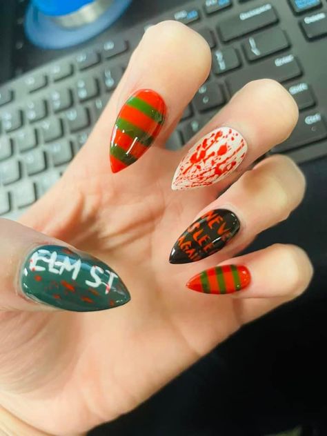 Purity Nails Salon Horror Nails Acrylic Short, Nightmare On Elm Street Nails, Elm Street Nails, It Nails Stephen King, Freddy Krueger Nails, Horror Nail Art, Horror Movie Nails, Anniversary Nails, Nails Board