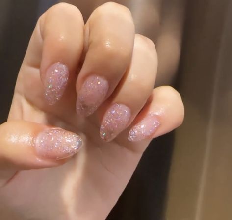 Douyin Nails, Nails Sparkle, Pink Glitter Nails, Sparkly Nails, Glitter Nail, Pink Glitter, Glitter Nails, Pink Nails, Cute Nails