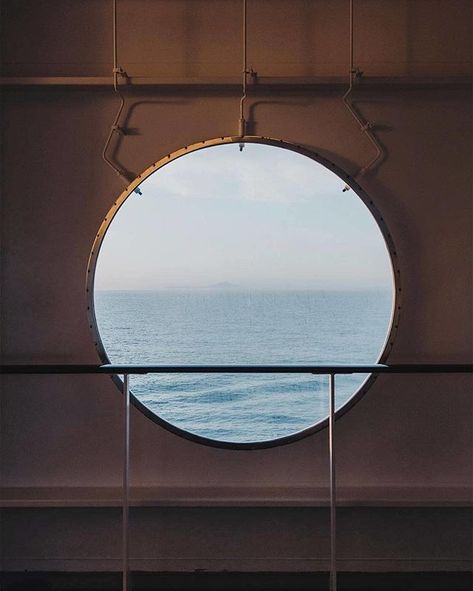 Eres Official sur Instagram : Window with a view. #Friyay #morninginspiration #eresparis #eresinspiration Cruise Ship Bathroom, Ship Bathroom, Cruise Photography, Royal Cruise, Cruise Gifts, Bathroom Windows, Morning Inspiration, Luxury Cruise, Cruise Travel