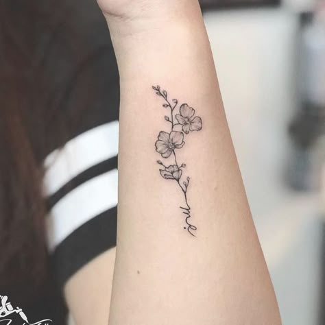 Tattoos For Your Parents, Flower Tattoos Meanings, Aster Tattoo, Dogwood Tattoo, Best Tattoo Ideas For Men, Simple Tattoos For Women, Flower Tattoo Ideas, Orchid Tattoo, Tattoo Forearm