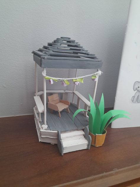 I made this:) Gazebo Popsicle Sticks, Ice Cream Stick Craft Aesthetic, Craft Ideas Popsicle Sticks, Big Popsicle Stick Crafts, Popsicle Stick Gazebo, Cute Popsicle Stick Crafts, Hot Glue Crafts Aesthetic, Stick Architecture, Craft Stick Projects