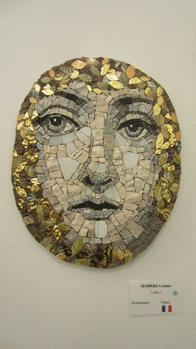 Face Mosaic, Mosaic Faces, Mosaic Portrait, Mosaic Pots, Byzantine Mosaic, Round Mosaic, Mosaic Art Projects, Mosaic Stained, Roman Mosaic