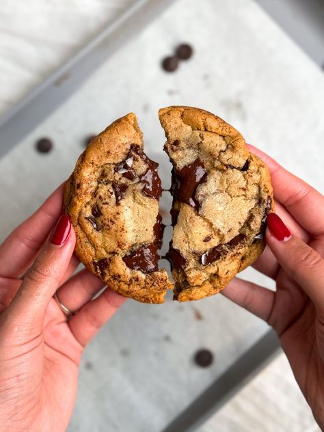 Single Serve Chocolate Chip Cookie Chocolate Chip Cookie Single Serve, Single Chocolate Chip Cookie Recipe, Single Serve Cookie Recipe, Single Cookie Recipe, Single Serving Cookie, Single Serving Cookie Dough, Chunky Cookie Recipe, Single Serve Chocolate Chip Cookie, Single Serve Cookie