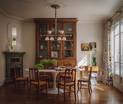 Ever Dream Of Owning An Apartment In Paris? And More French Things Jessica Helgerson Interior Design, Jessica Helgerson, Saarinen Table, French Dining Chairs, Apartment Hunting, Large Ottoman, Bedroom Murals, Interior Remodel, Apartment In Paris