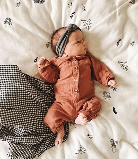 cute newborn outfit ideas. spring summer outfits for baby girls. boho outfit ideas for kids. Italian Names, Foto Baby, Everything Baby, Baby Family, Baby Outfits, Pirates Of The Caribbean