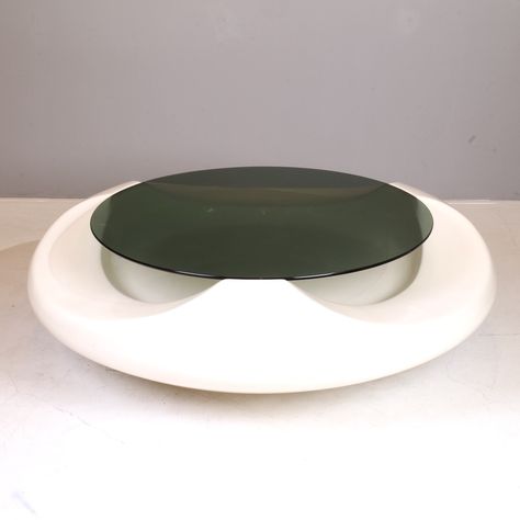 Listed on VNTG.com: Astarte Milano space age 'Ufo' coffee table, 1970s | #vntg #vintage Vintage Dining Table, Vintage Interior Design, Vintage Side Table, Cast Glass, Coffee Table Vintage, Vintage Interior, Modern Times, Center Table, Space Age