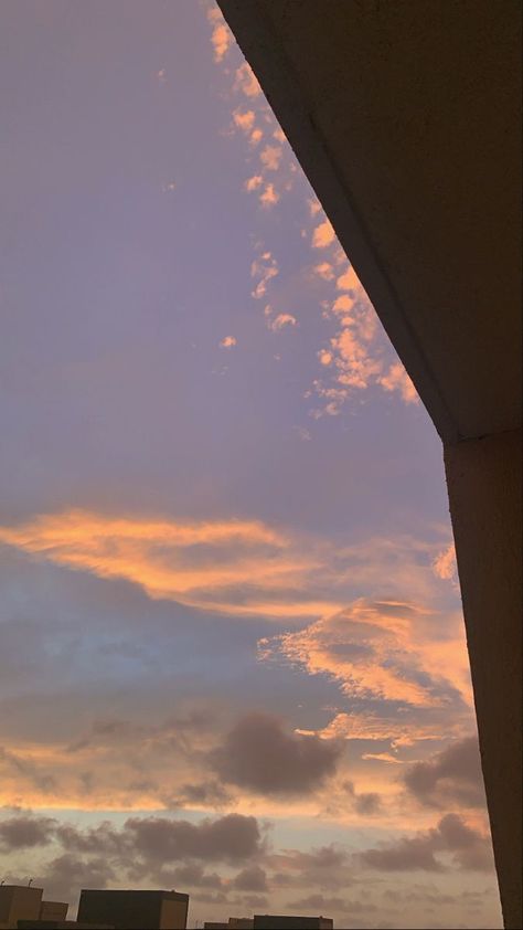 Instagram | Sky aesthetic, Sunset pictures, Beautiful landscapes Ciudad Aesthetic, Historia Aesthetic, Nubes Aesthetic, Cielo Aesthetic, Sunsets Aesthetic, Aesthetic Sunset Pictures, City Sunset, Aesthetic Feed, Sunset City