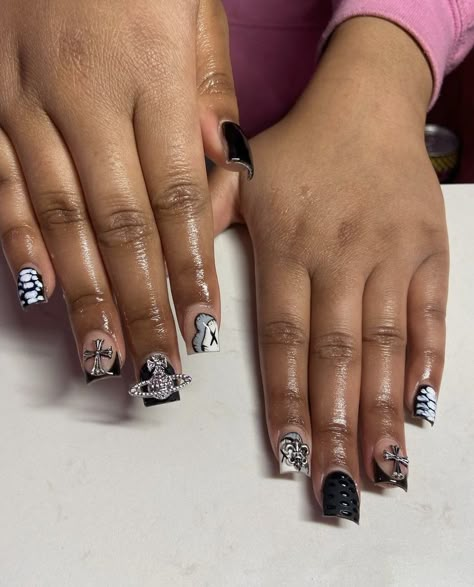 Nail Inpos Ideas, Women Suit 2023, Gc Names, Nail Art Step By Step, Black Acrylic Nail Designs, Art Step By Step, Overlay Nails, Girly Acrylic, Bears Nails