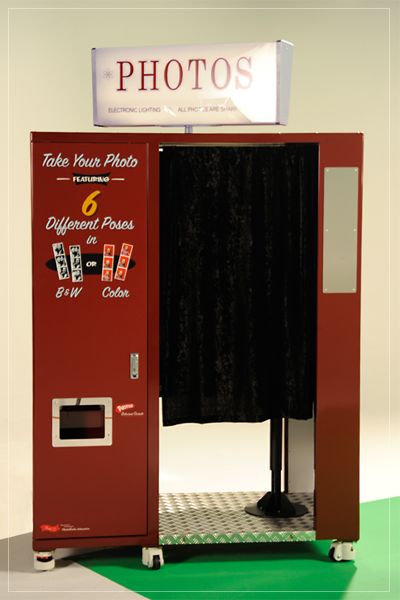 Photo Booth Business, Photo Booth Design, Party Shots, Reunion Ideas, High School Reunion, Wink Wink, School Reunion, Shot Photo, Class Reunion