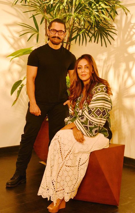 Thugs Of Hindostan, Gauri Khan, Aamir Khan, Shah Rukh Khan, Shahrukh Khan, Flagship Store, Bollywood Actors, Bollywood Stars, Bollywood Celebrities