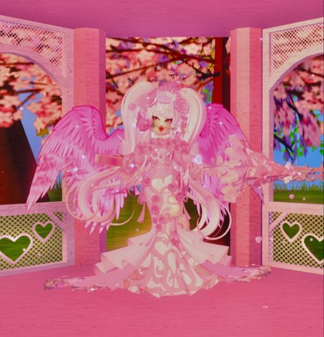 Royale high Val goddess for pt2 Royalhigh Outfits, Sunset Ideas, Roblox Ava, Rh Fits, Aesthetic Roblox Royale High Outfits, Royal Outfits, Royale High, Roblox Pictures, Rosa Pink