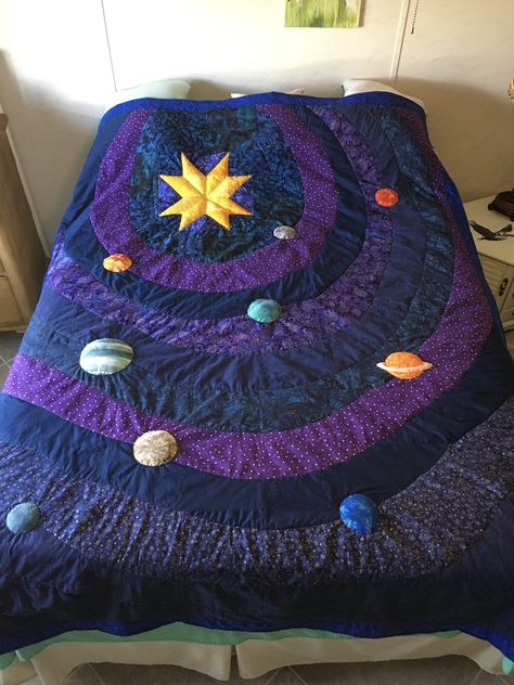 Dark Quilts Ideas, Planets Quilt, Nerdy Quilts, Goth Quilt, Gothic Quilt, Celestial Quilt, Moon Quilt Pattern, Witchy Quilt, Space Quilt