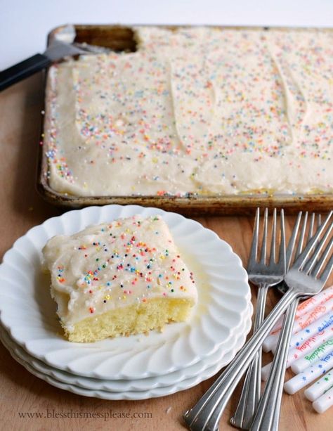 Most among us love a great vanilla cake, but we don't have it as often as we'd like because of how difficult it is to make - until now. This simply sheet cake recipe from Bless This Mess Pleas is a breeze. Sheet Cakes Recipes, Texas Sheet Cakes, Birthday Cakes Diy, Vanilla Sheet Cake, Basic Vanilla Cake Recipe, White Texas Sheet Cake, Vanilla Sheet Cakes, Easy Vanilla Cake, Easy Vanilla Cake Recipe