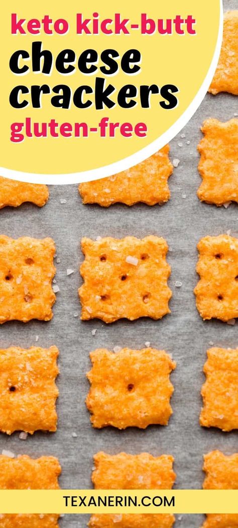 Keto Cheese Crackers (grain-free, gluten-free) - Texanerin Baking Keto Cheese Crackers, Galletas Keto, Homemade Cheese Crackers, Low Carb Crackers, Keto Diet Breakfast, Keto Cheese, Diet Breakfast Recipes, Best Keto Diet, Cheese Crackers