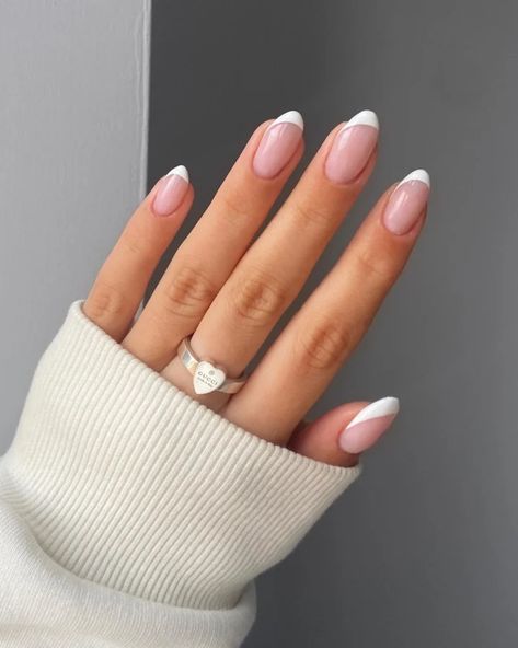 Sophisticated Engagement Nails: 40 Stunning Nail Designs For The Bride To Be Bridal Nails Wedding Oval, Winter Engagement Nails, Engagement Nails, Stunning Nail Designs, Winter Engagement, Bridal Nails, Bride To Be, Affiliate Links, Wedding Nails