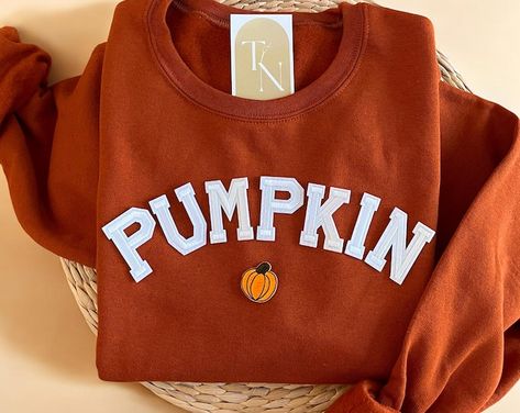 Hello Fall Sweatshirt Fall Crewneck Fall Sweater Fall Hoodie Pumpkin Sweatshirt Fall Shirt Thanksgiving Sweatshirt Sweatshirt - Etsy Pumpkin Sweater Outfits, Fall Sweaters Aesthetic, Fall Sweatshirt Ideas, Pumpkin Crewneck, Applique Clothes, Season Outfits, Fall Crewneck, Wifey Sweatshirt, Thanksgiving Sweater