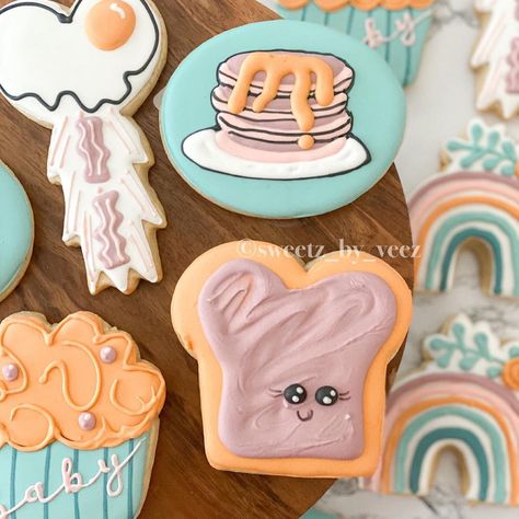 Pancakes And Pacifiers, Pajama Baby Shower Theme, Baby Brunch, Pancake Muffins, Shower Cookies, Cookie Favors, Baby Shower Inspiration, Baby Shower Cookies, Brunch Party