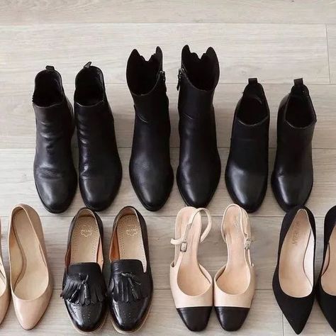 The Minimalist Wardrobe on Instagram: "What are your secrets for keeping your beloved shoes looking pristine and well-maintained?⁣ ⁣ Let us know in the comments!⁣ ⁣ Photo by @somethingwhite⁣ ⁣ ——⁣ ⁣ Get the best of minimalist fashion deals and invaluable insights from our community polls. Subscribe to our newsletter and elevate your minimalist wardrobe. Check the link in our bio!⁣ ⁣ ——⁣ ⁣ #theminimalistwardrobe #buylessbutbetter #fewerbetter #simplefashion #minimalistlifestyle #ethicallymade #fa Conscious Fashion, Minimalist Wardrobe, The Minimalist, Minimalist Lifestyle, Fashion Deals, Eco Friendly Fashion, Effortless Chic, Chanel Ballet Flats, Ethical Fashion