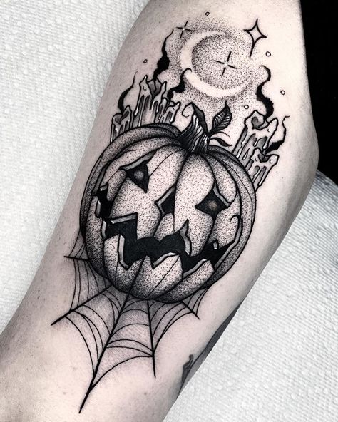 Angelo Parente on Instagram: “Halloween • 356 days 🎃🕸🕯 . . . #blackwork #inkedmag #dotworker #halloweentattoo #pumpkintattoo #dotworktattoo #tattoosnob #btattooing…” Halloween Games Online, Halloween Tattoo Ideas, Pumpkin Tattoo, Halloween Film, Creepy Halloween Decorations, Tattoos Geometric, Halloween Tattoo, Special Halloween, Halloween Tattoos