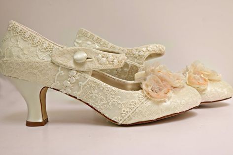 1800 Shoes Women, 1800s Shoes Women, Regency Shoes Women, 1850s Shoes, Regency Era Shoes, 1800 Shoes, Bridgerton Shoes, 1700s Shoes, 1800s Shoes