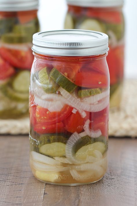 For some reason, canning always makes me feel so domestic. I’m a huge fan of Little House on the Prairie, … Tomatoes And Cucumber Salad, Salad Mason Jar, Tomato And Cucumber Salad, Pickled Tomatoes, Tomato And Cucumber, Marinated Cucumbers, Cucumber Canning, Marinated Tomatoes, Canning Vegetables