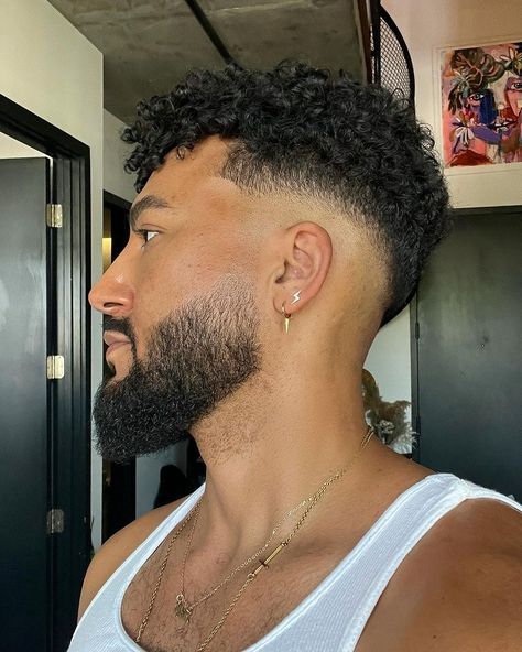 Curly Hair Men Haircut Fade With Beard, Drop Fade Haircut Curly Hair, Haircuts For Curly Hair Men Black, Lowfade Taper Curly Hair, Curly Fade Haircut Men Black, Low Skin Fade Curly Hair, Curly Male Haircut, High Fade Haircut Mens Curly, Mixed Men Hairstyles