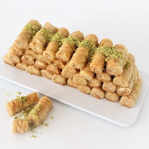 Baklava Rolls Baklava Rolls, Cupcake Savvy, East Dessert, Baklava Dessert, Middle Eastern Dessert, East Recipes, Phyllo Recipes, Sweat Treats, Christmas Sweet Treats