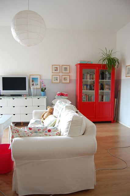 Red Cabinet, White Slipcovers, Red Cabinets, Brown Floor, Red Furniture, Glass Cabinets, Wall White, Sofa Brown, White Sofa