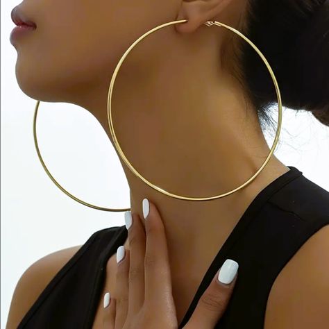 Brand New Women's Large Gold Wire Hoop Earrings Genuine 18k Gold Plated Sterling Silver 4.75" Size Retail Price $295 Buy With Confidence From A Trusted Seller With A 99%+ Feedback Rating! A0163 (Id-910) Giant Hoop Earrings, Artillerist Artificer, Multiple Hoop Earrings, Big Hoops Earrings, Greek Outfit, Big Earrings Gold, Big Gold Hoop Earrings, Drawing Outfits, Oversized Hoop Earrings