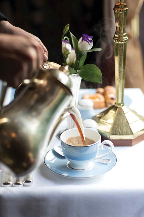 The tea served will be specially blended for the occasion by English producer Tregothnan Belmond British Pullman, Victoria Station London, Luxury Train Travel, British Pullman, Pullman Train, The Portrait Of A Lady, Simplon Orient Express, China Crockery, Best Afternoon Tea