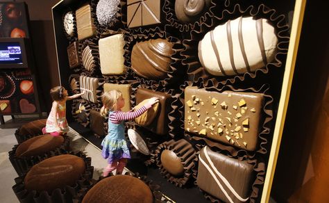 Chocolate Store Design, Candy Decorations Diy, Chocolate Stores, Candy Art, Chocolate Design, Childrens Museum, Natural History Museum, Chocolate Shop, Willy Wonka