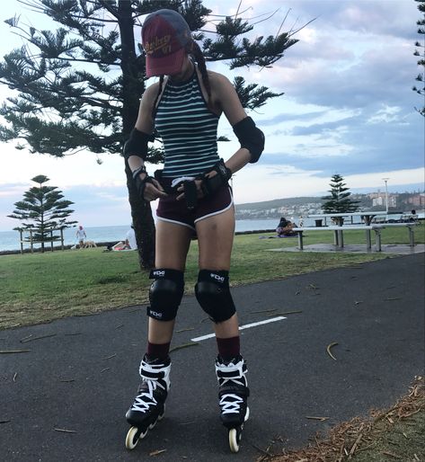 Rollerblades Outfit, Roller Blades Outfit, Roller Blading Outfit, Rollerblades Aesthetic, Rollerblading Outfit, Rollerblading Aesthetic, Skater Aesthetic Outfits, Speed Roller Skates, Aggressive Skates