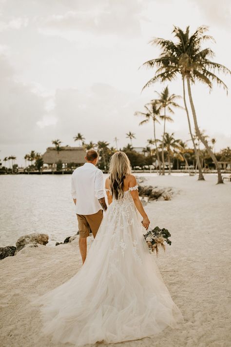 Beach Wedding Florida, Key West Beach Wedding, Florida Keys Wedding Venues, Islamorada Wedding, Wedding Venues In Florida, Key West Resorts, Wedding Hawaii, Florida Keys Wedding, Wedding Florida